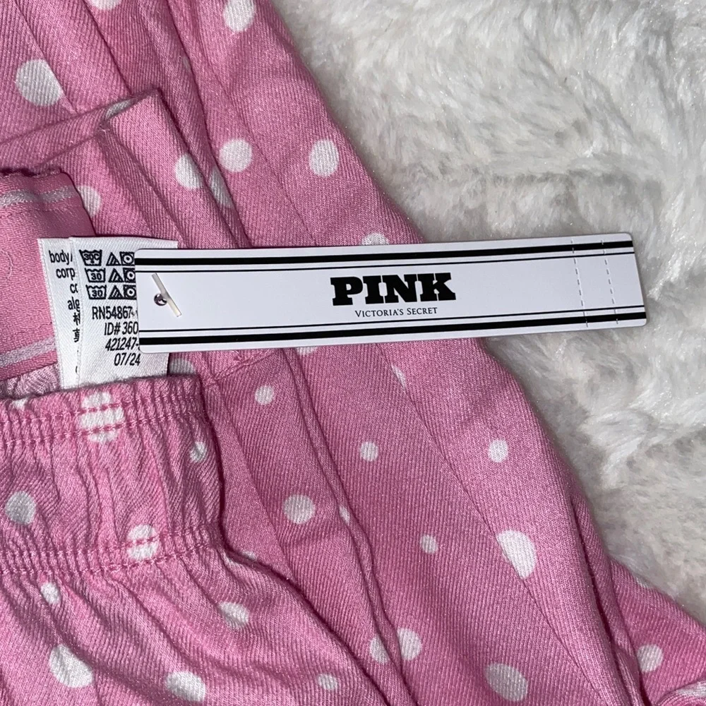 NWT Victoria Secrets Pink Side Pockets Pink and White Polka Dot Pajamas Size XS